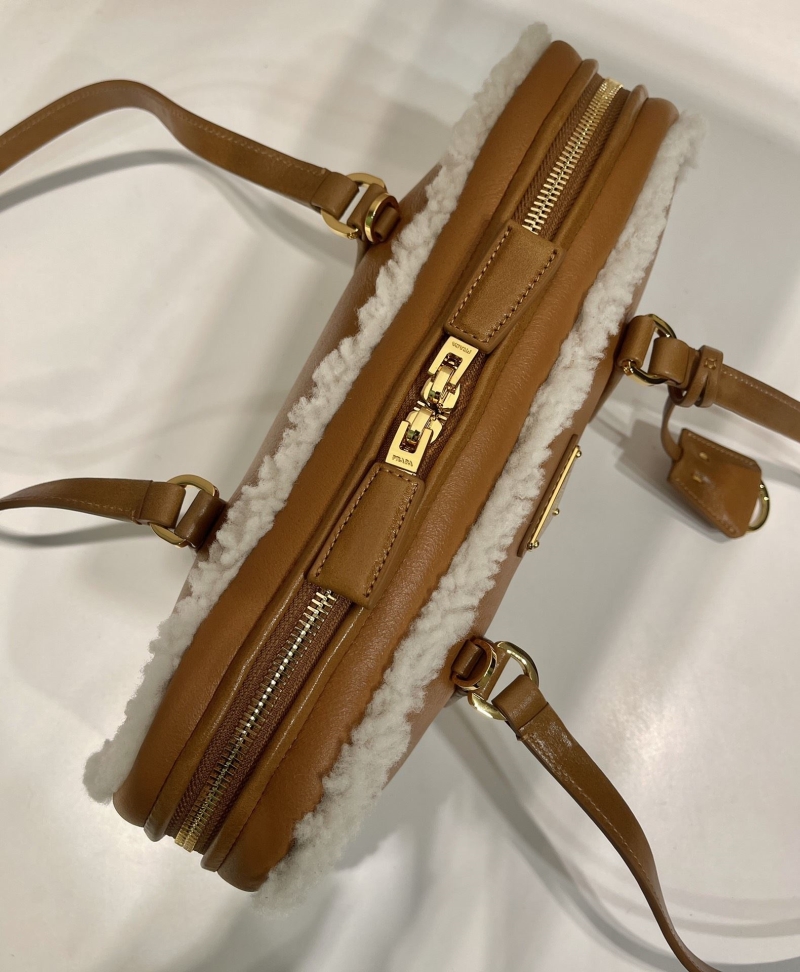 Pra*a top handle bags